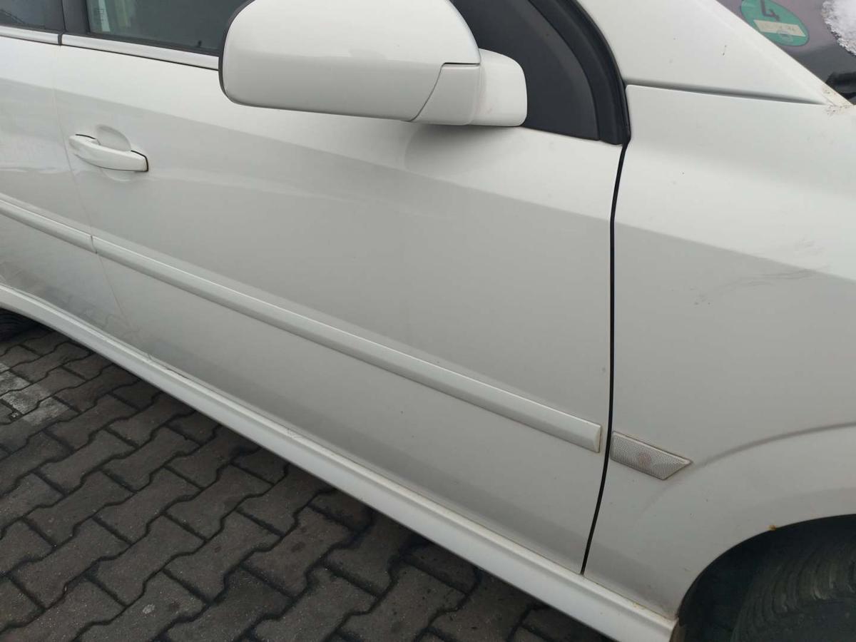 Opel Signum original T&uuml;r vorn rechts Z474 Casablancaweiss Rohbau Bj.2006